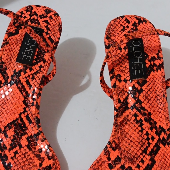 Olchee Square Toe Snake Embossed Strappy Heel Sandals in Neon Orange siz… - Picture 3 of 7